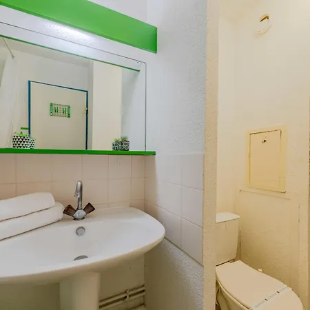 Caraibes-3 By Interhome 르발카레스