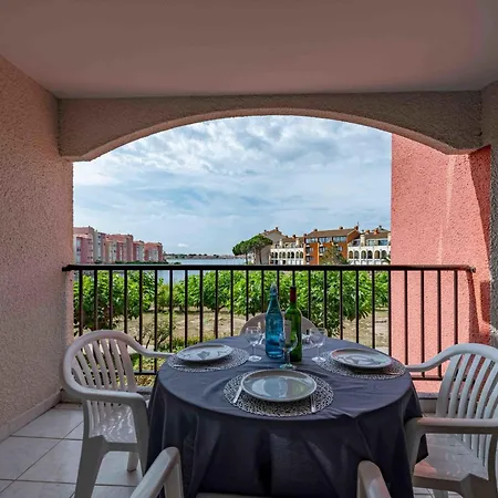 Caraibes-3 By Interhome 르발카레스